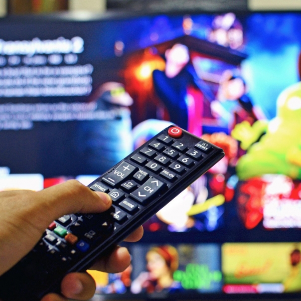 How to Hang Your TV Like a Pro: A Step-by-Step Guide